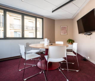 Bureau privé 206 m² 35 postes Coworking Rue Jadin Paris 75017 - photo 3